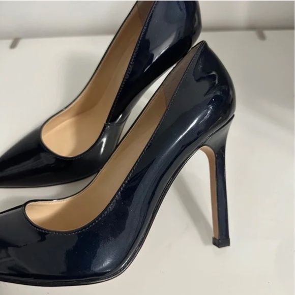 BNWOT- Patent Navy Leather Stiletto Heels (5.5) - Picture 3 of 8